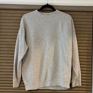 ALO Yoga Light Gray Crewneck Sweater